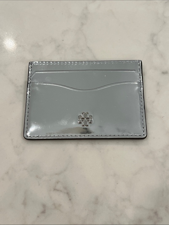 Tory Burch Other - Tory Burch Emerson Shine Slim Card Case